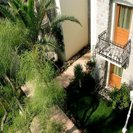 Отель Bella Garden 4*