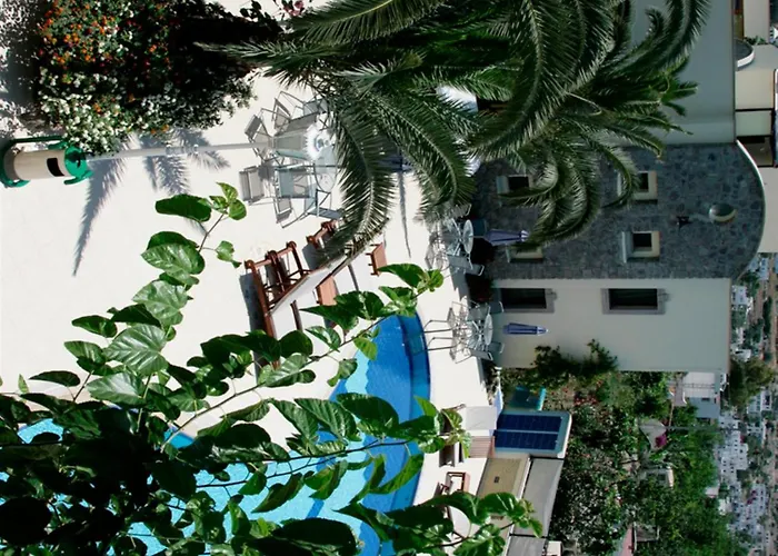 Hotel Bella Garden 4*