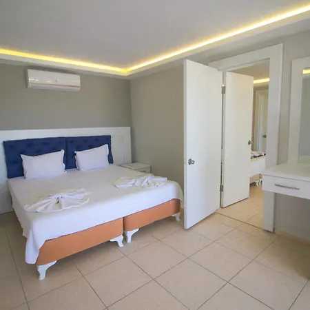 Bella Garden Hotel 4*